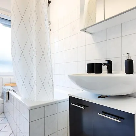 Modern & 2-room Apartment *